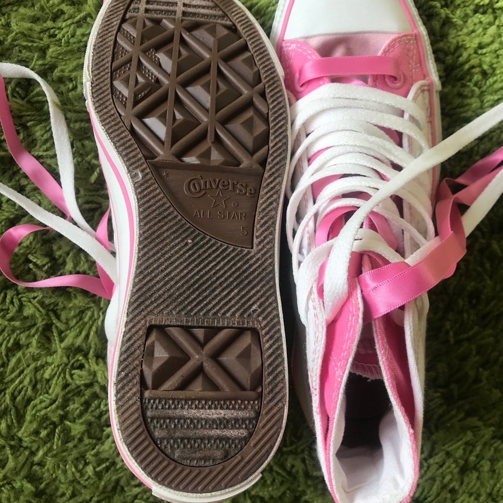 Converse - Picture 2 of 6